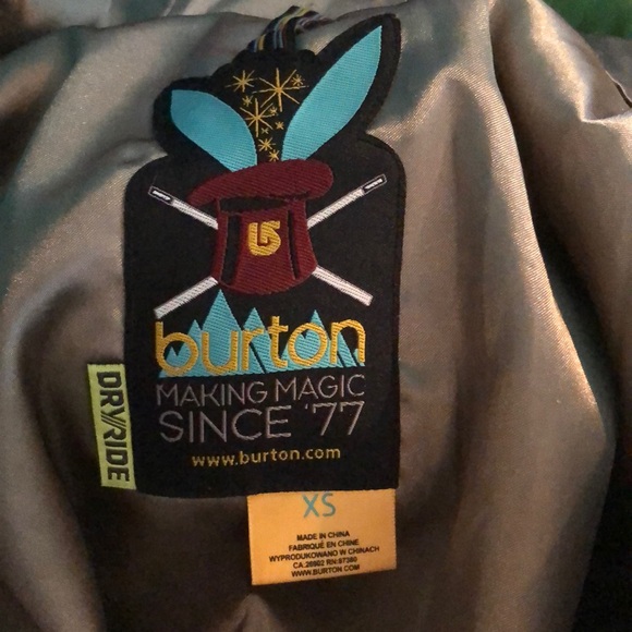 Bright yellow burton snowboard jacket - Picture 3 of 3